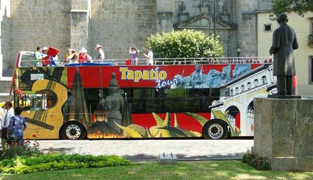 City Bus Tour City Bus Tour: Hop-on Hop off, Tlaquepaque, Zapopan, Tonalá