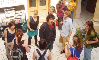 Want to learn to speak Spanish but dread it? Liven it up by immersing yourself in the culture. Learn Spanish in lovely Guadalajara with our proven program.